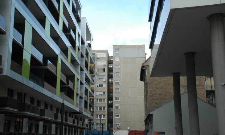 büntetnének társasház közös képviselő